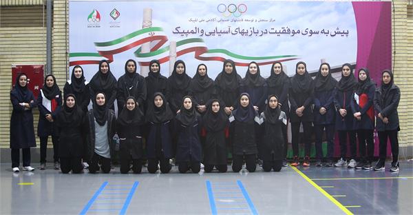 اعضاء تیم ملی والیبال جوانان دختر در آزمون های ترکیبات بدنی آکادمی ملی المپیک