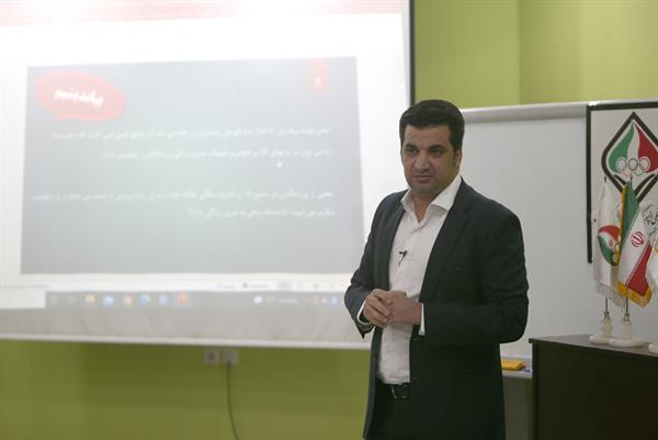 بررسی مبحث بیش‌تمرینی و تحلیل‌رفتگی در ورزشکاران