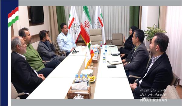 نشست مشترک مسئولین آکادمی ملی المپیک و مجموعه ورزشی انقلاب (16 اردیبهشت 1404)