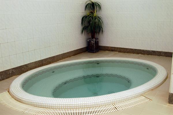 Aquatic Exercise Center  3