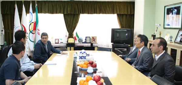دیدار عضو کمیته استراتژیک FIFA  با رییس آکادمی ملی المپیک و پارالمپیک  5