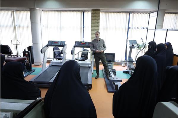 بازدید کارکنان سازمان تأمین اجتماعی نیروهای مسلح (16 بهمن 1403)  5