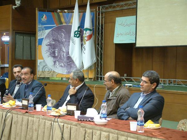 جلسه کارشناسان مسئول تربیت بدنی 14/8/87 3