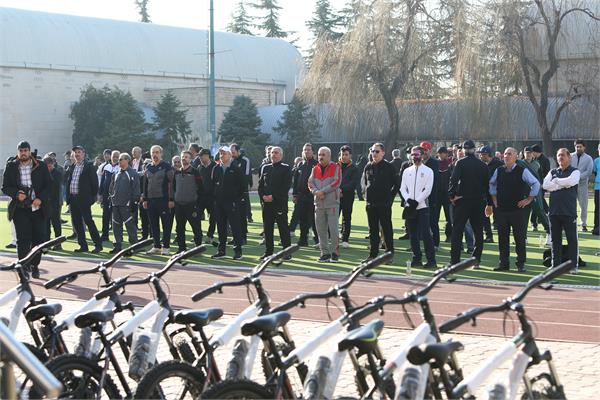 همایش پیاده روی پرسنل وزارت ورزش و کمیته ملی المپیک به مناسبت گرامیداشت دهه فجر (16 بهمن 1403) 20