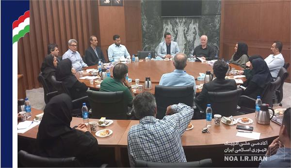 اعطاء احکام معاونت ها و مدیریت مرکز آموزش و پژوهش آکادمی (8 مرداد 1403)