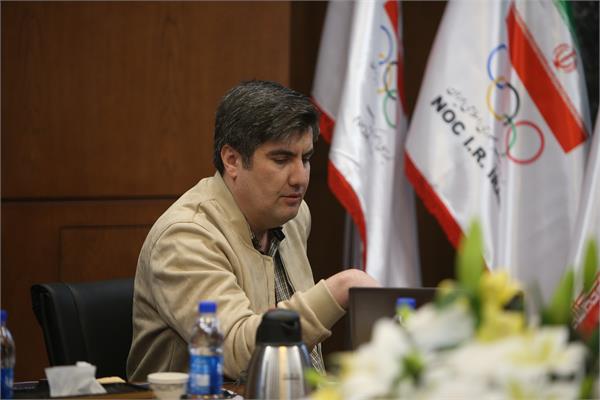 نشست دکترصدر با اعضای دپارتمان‌ پیشگیری از آسیب و قلب‌و ورزش (22 آبان 1403)  12