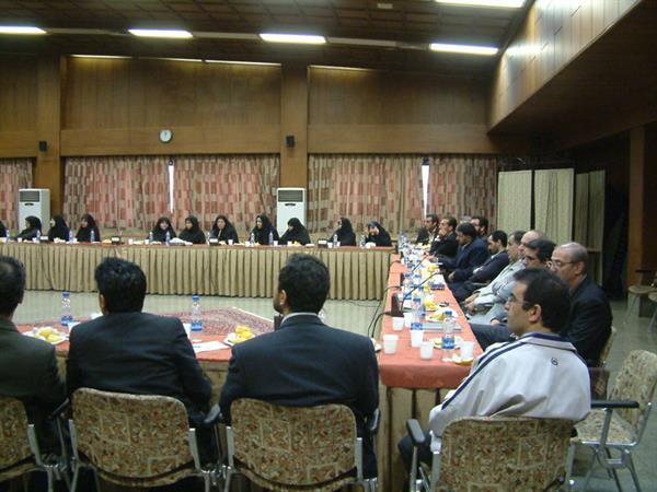 جلسه کارشناسان مسئول تربیت بدنی 14/8/87 7