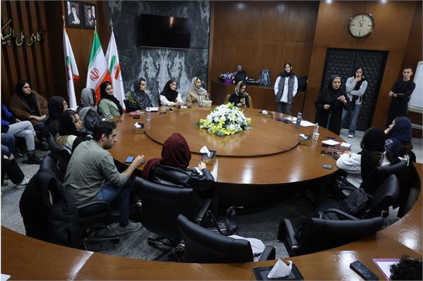 هفتمین جلسه مشاوره گروهی ورزشکاران تیم های ملی (7 بهمن 1403) 11