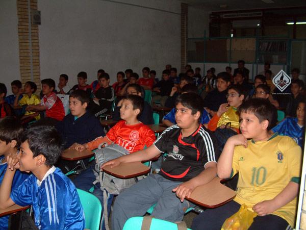 آموزش المپیزم ویژه دانش آموزان دبستان شهید معینی تهران، 21/2/87 3