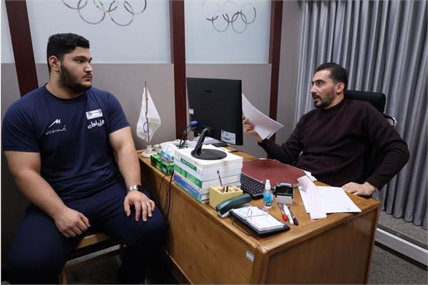 آزمون های تیم ملی وزنه برداری نوجوانان و جوانان (7 آذر 1403) 2