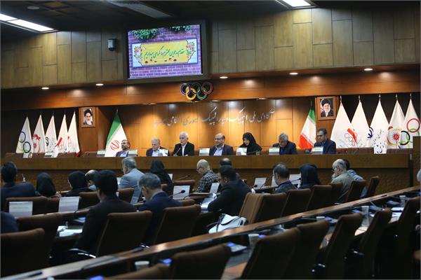 مجمع سالانه فدراسیون ژیمناستیک (24 فروردین 1404)  48