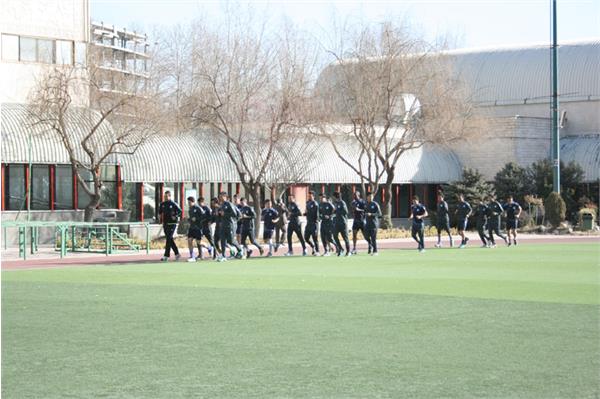 استقلال قبل از دربی