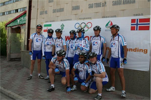 شروع تور ایرانگردی دوچرخه سوار نروژی از آکادمی 