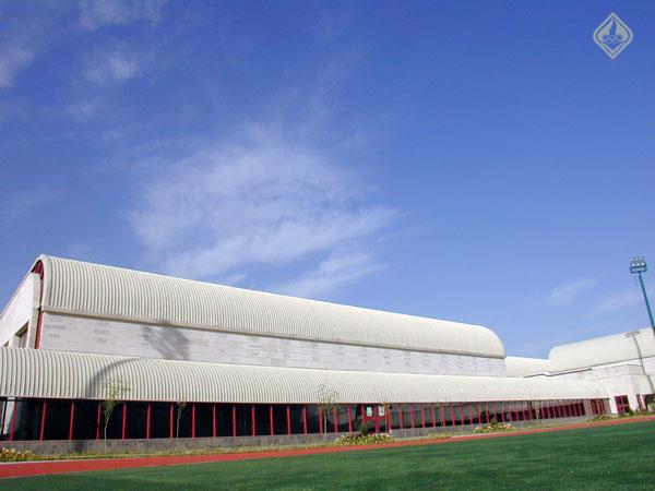 مجموعه ورزشی و امکانات  32