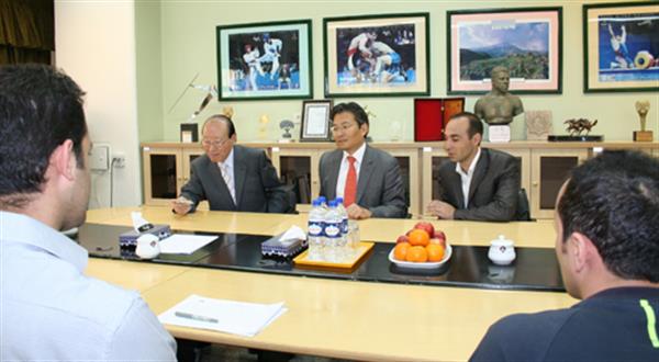 دیدار عضو کمیته استراتژیک FIFA  با رییس آکادمی ملی المپیک و پارالمپیک  9