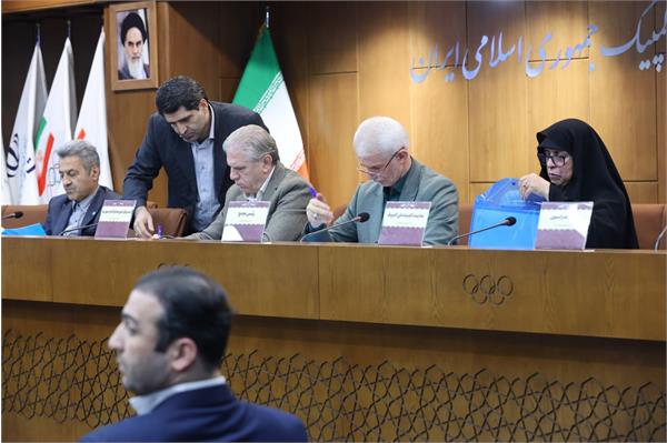 مجمع سالیانه فدراسیون شمشیربازی (20 آبان 1403) 3