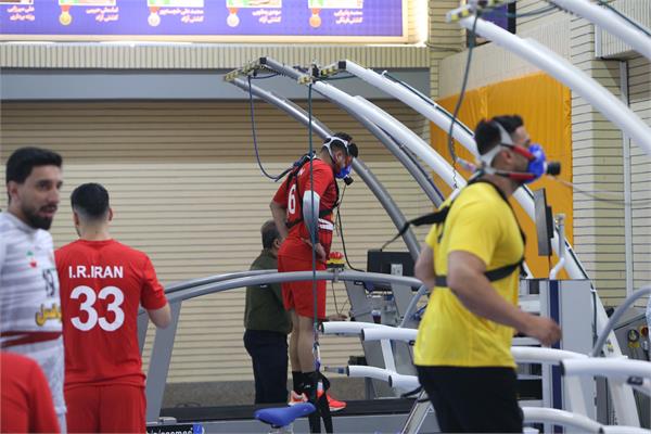 تیم ملی هندبال در آزمون‌های آمادگی جسمانی و گازهای تنفسی (16 اردیبهشت 1404) 16