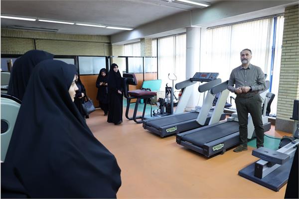 بازدید کارکنان سازمان تأمین اجتماعی نیروهای مسلح (16 بهمن 1403)  1