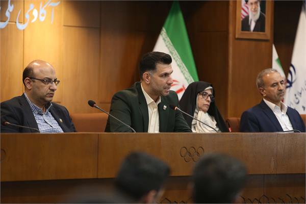 نشست توجیهی و فنی سرپرستان تیم های ملی اعزامی به بازی های آسیایی جوانان بحرین (2 مهر 1404) 20