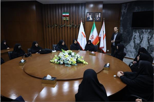 بازدید کارکنان سازمان تأمین اجتماعی نیروهای مسلح (16 بهمن 1403)  6