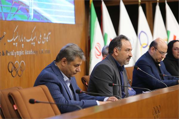 نخستین نشست دوره "مربیگری سلامت" ویژه پزشکان فعال در حوزه ورزش (7 تیر 1405) 23