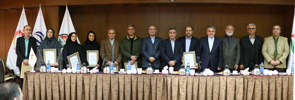 نشست صمیمانه2