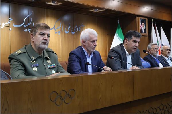 تجلیل از افتخار آفرینان تیم ملی بوکس جوانان (7 آذر 1403) 5