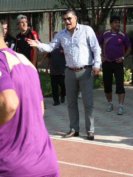 علی دایی: به دنبال یک هافبک دفاعی در حد نام پرسپولیس هستیم / ثبات مدیریتی یکی از دلایل موفقیت والیبالیست هاست
