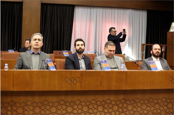 مجمع انتخاباتی فدراسیون پزشکی ورزشی (15 بهمن 1403) 10