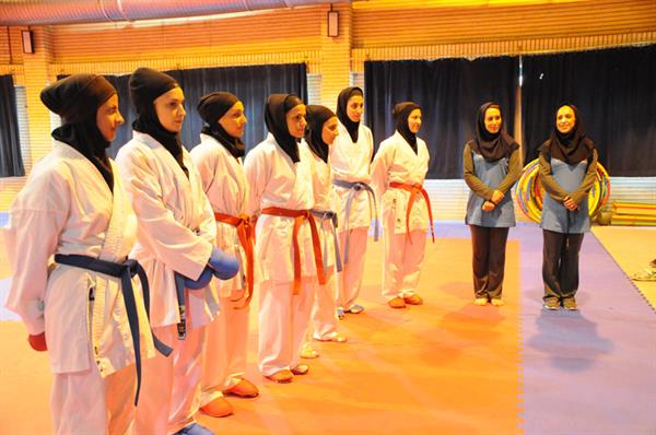 بازدید معاون وزیر ورزش از تیمهای ملی کاراته 