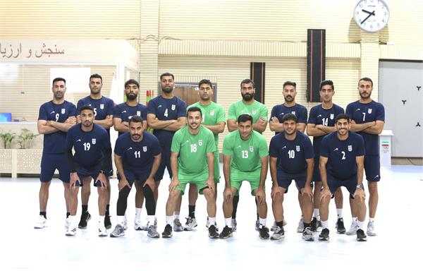 تیم ملی فوتبال ساحلی در آزمون های آمادگی جسمانی (8 دی 1404) 44