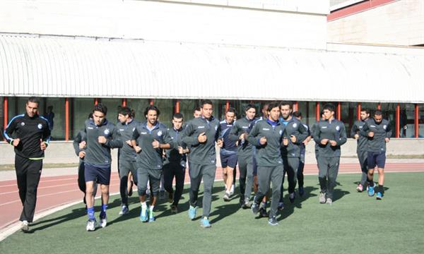 استقلال قبل از دربی