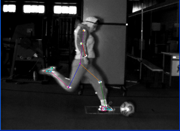 الگوی حرکتی بهینه شوت روی پای فوتبال ، اولین پژوهش کاربردی بخش بیومکانیک و مهندسی ورزش آکادمی در سال 88