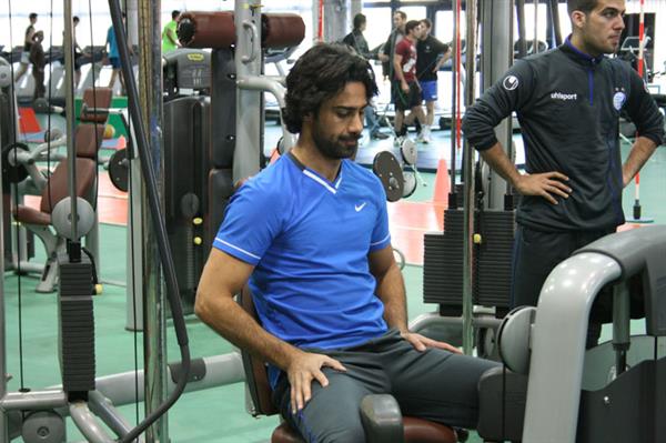 استقلال قبل از دربی