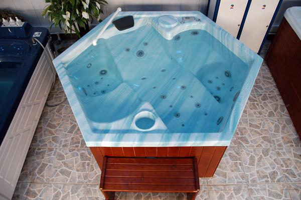 Aquatic Exercise Center  17