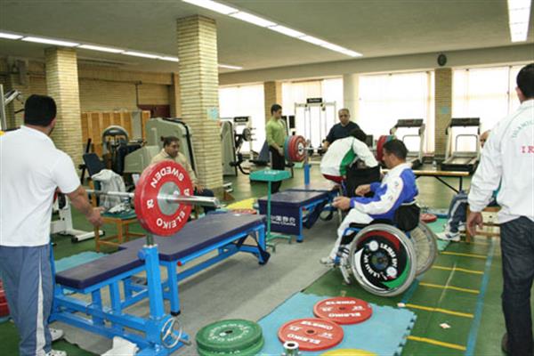 وزنه برداری