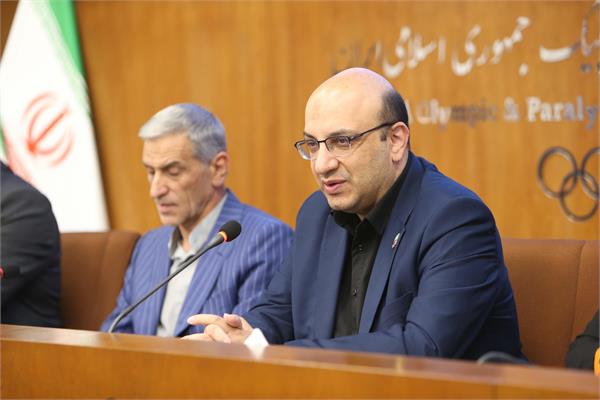 نخستین نشست دوره "مربیگری سلامت" ویژه پزشکان فعال در حوزه ورزش (7 تیر 1405) 19