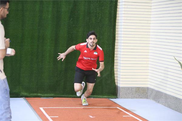 تیم های ملی شمشیربازی اسلحه سابر و اپه در آزمون های آمادگی جسمانی (26 شهریور 1404) 10