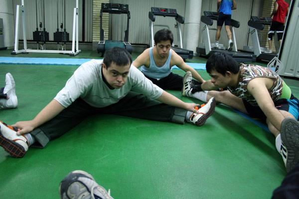 تمرین تیم وزنه برداری معلولین سندرم دان، 22/7/87 16