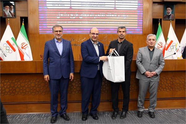 امضای تفاهم‌نامه کمیته ملی المپیک و بانک اقتصاد نوین جهت حمایت پنج ساله از 9 ورزشکار نوجوان ورزش ایران (24 خرداد 1405) 35