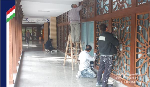 مرمت و بهسازی کاورهای چوبی راهروها (15 آبان 1403)