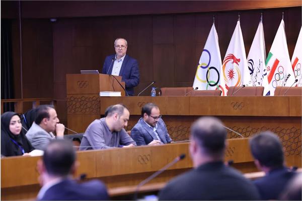 نخستین همایش ملی صلح و ورزش (دوشنبه 16 مهرماه 1403) 24