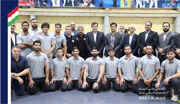 بازدید وزیر ورزش از اردوی تیم های کارگری اعزامی به مسابقات قهرمانی جهان (19 اردیبهشت 1404)