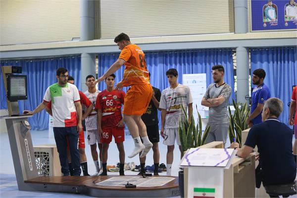 تیم ملی هندبال نوجوانان در آزمون های آمادگی جسمانی و معاینات پزشکی (17 اردیبهشت 1404) 18